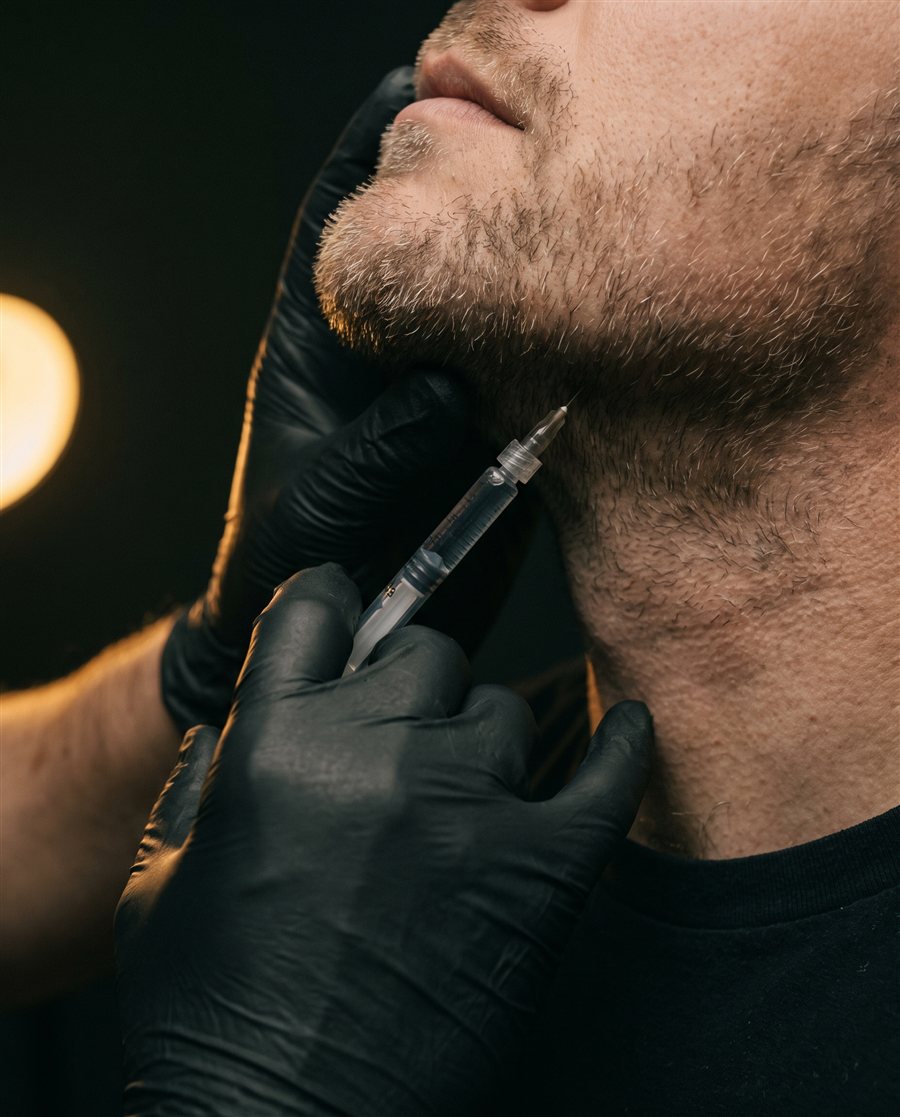 Masculinización facial en Orbe Clinics